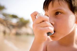 No significant associations in the asthma cohort studies, PACMAN and BREATHE, with early antibiotic use and asthma exacerbations later in life. No significant associations in the asthma cohort studies, PACMAN and BREATHE, with early antibiotic use and asthma exacerbations later in life.