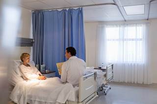 The most common 30-day adverse events were gastrointestinal (42%), renal (24%), and hematologic abnormalities (15%). The most common 30-day adverse events were gastrointestinal (42%), renal (24%), and hematologic abnormalities (15%).