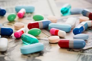 Dalbavancin and oritavancin are approved for treatment of ABSSSI and, due to their long half-life, are dosed as a one-time infusion. Dalbavancin and oritavancin are approved for treatment of ABSSSI and, due to their long half-life, are dosed as a one-time infusion.