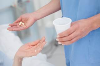 Compared with patients who stopped biologic therapy, patients who continued or switched drug class had significantly lower risk for recurrent serious infection. Compared with patients who stopped biologic therapy, patients who continued or switched drug class had significantly lower risk for recurrent serious infection.