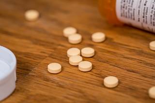 Juluca should be taken 4 hours before or 6 hours after taking calcium or iron supplements. Juluca should be taken 4 hours before or 6 hours after taking calcium or iron supplements.