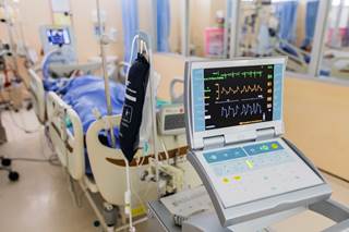 In one single-center observational study, lower in-hospital mortality was reported after the implementation of the SEP-1 bundle. In one single-center observational study, lower in-hospital mortality was reported after the implementation of the SEP-1 bundle.