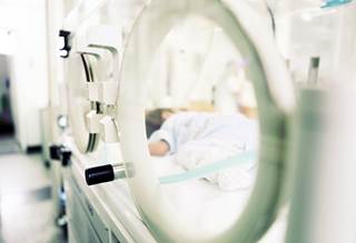 A 48-hour automatic stop order for antibiotics embedded within a NICU admission order set effectively reduced antibiotic use. A 48-hour automatic stop order for antibiotics embedded within a NICU admission order set effectively reduced antibiotic use.