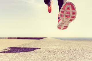 The ability of physical activity to reduce the risk of cognitive impairment is a practical way to improve the health of women living with HIV. The ability of physical activity to reduce the risk of cognitive impairment is a practical way to improve the health of women living with HIV.